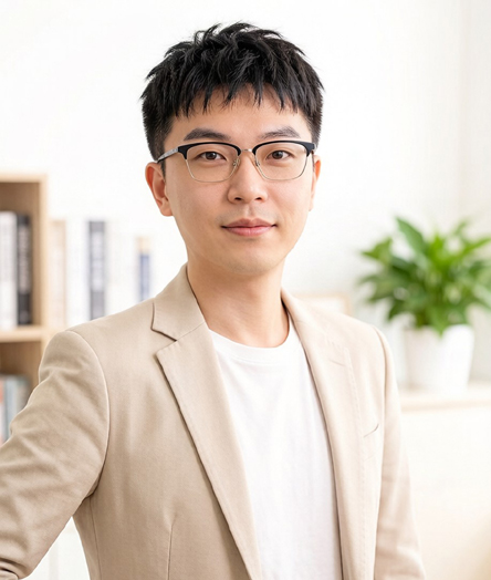 专注女性内在成长与情感全周期经营。从深度认识自己、提升自我价值、重建自信，到高情商修炼与情绪管理；从恋爱心理底层逻辑的拆解，到大龄女性精准脱单的系统路径；从亲密关系沟通技巧升级，到婚后吸引力持续激活。同时深耕出轨问题的应对策略与婆媳关系的深层解析，帮你从"被情绪牵着走"变成"有方法地解决问题"。